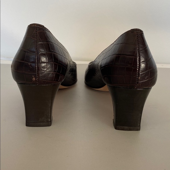 Talbots Dark Brown Croc-Embossed Heels Size 7.5 - Picture 5 of 11